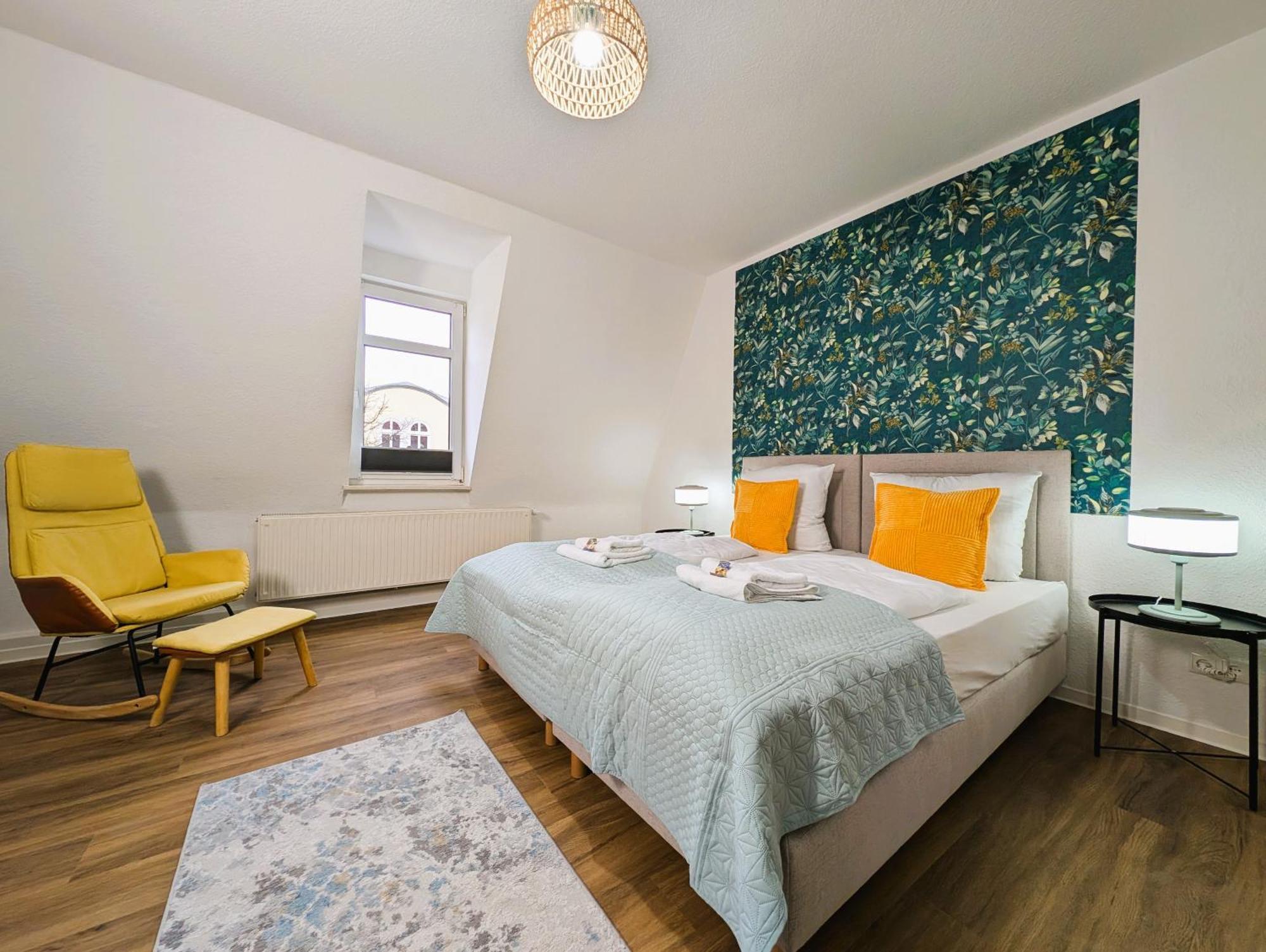 Bohnapartments - Topfmarkt Xxl Suiten - Neu In Top Zentrumslage, Vollausstattung, Wlan, Parkplaetze Илменау Екстериор снимка