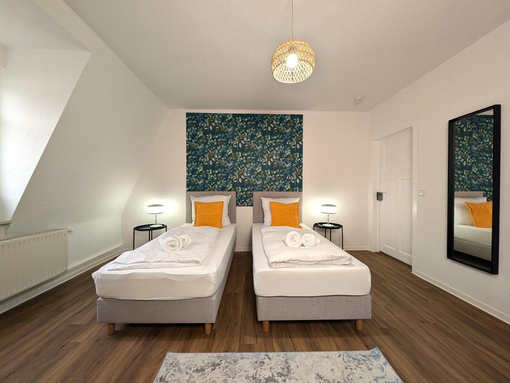 Bohnapartments - Topfmarkt Xxl Suiten - Neu In Top Zentrumslage, Vollausstattung, Wlan, Parkplaetze Илменау Екстериор снимка