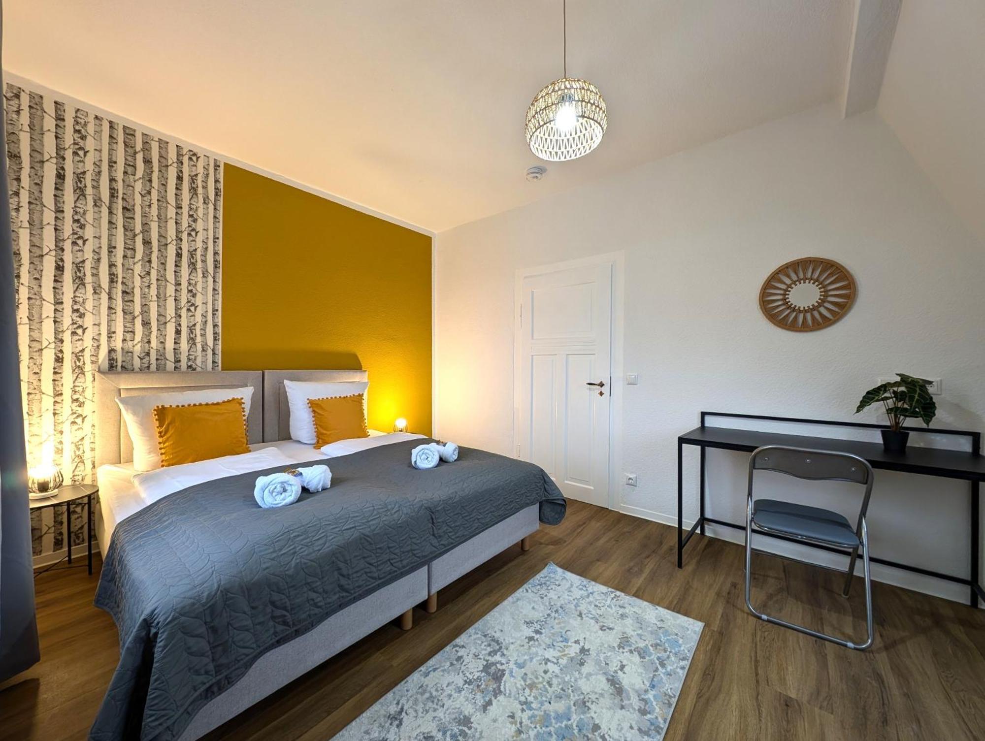 Bohnapartments - Topfmarkt Xxl Suiten - Neu In Top Zentrumslage, Vollausstattung, Wlan, Parkplaetze Илменау Екстериор снимка