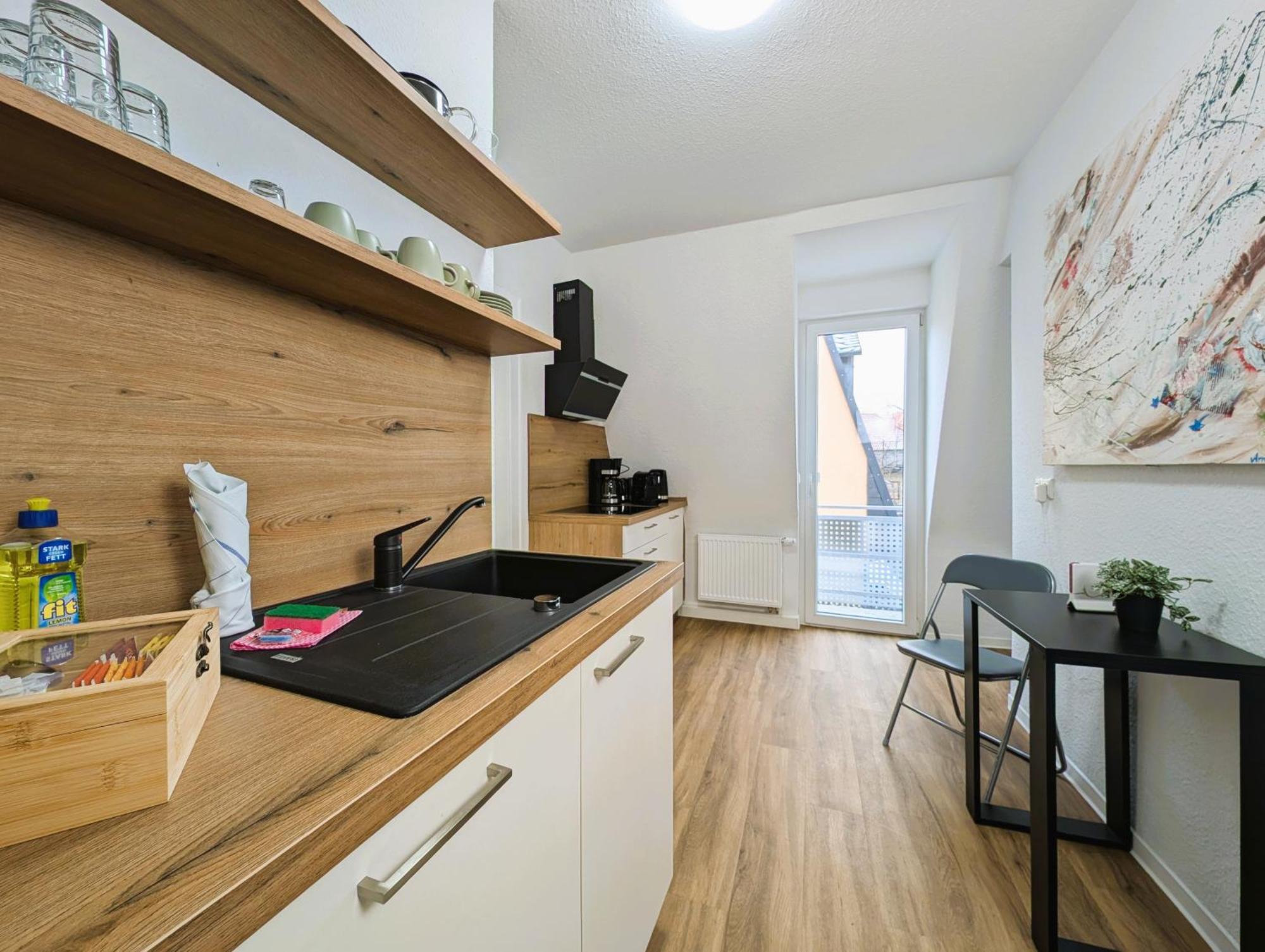 Bohnapartments - Topfmarkt Xxl Suiten - Neu In Top Zentrumslage, Vollausstattung, Wlan, Parkplaetze Илменау Екстериор снимка