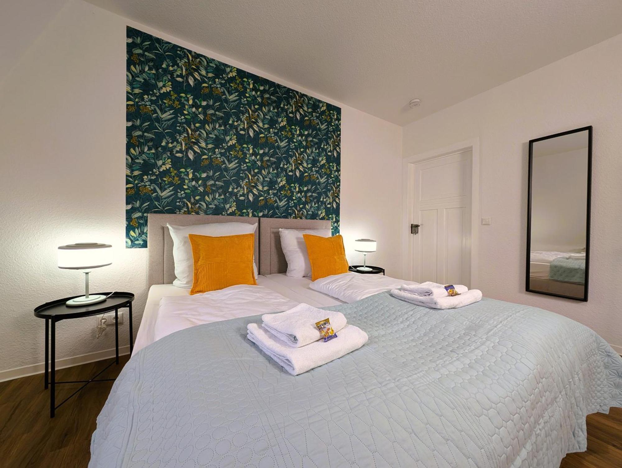 Bohnapartments - Topfmarkt Xxl Suiten - Neu In Top Zentrumslage, Vollausstattung, Wlan, Parkplaetze Илменау Екстериор снимка