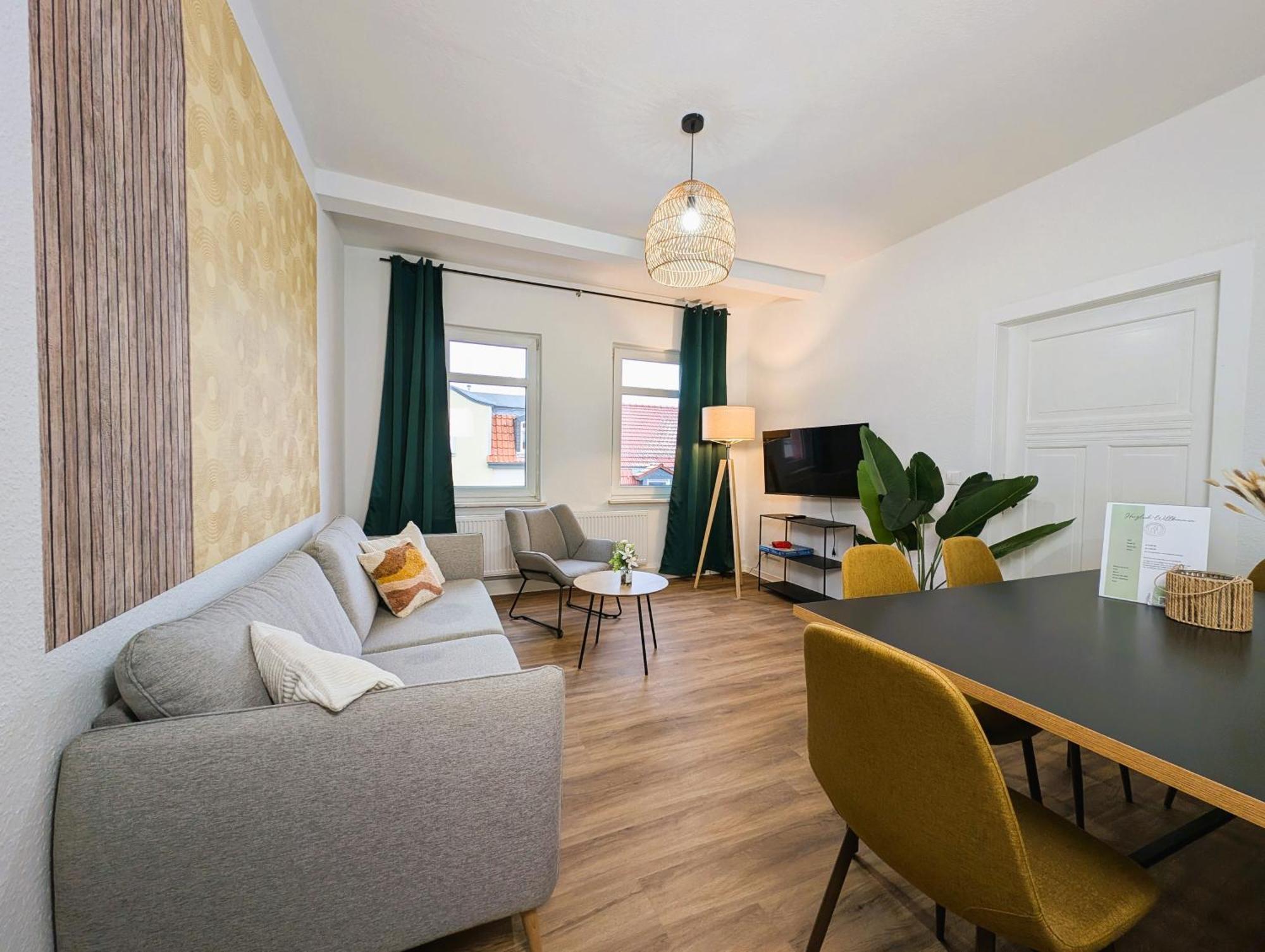 Bohnapartments - Topfmarkt Xxl Suiten - Neu In Top Zentrumslage, Vollausstattung, Wlan, Parkplaetze Илменау Екстериор снимка