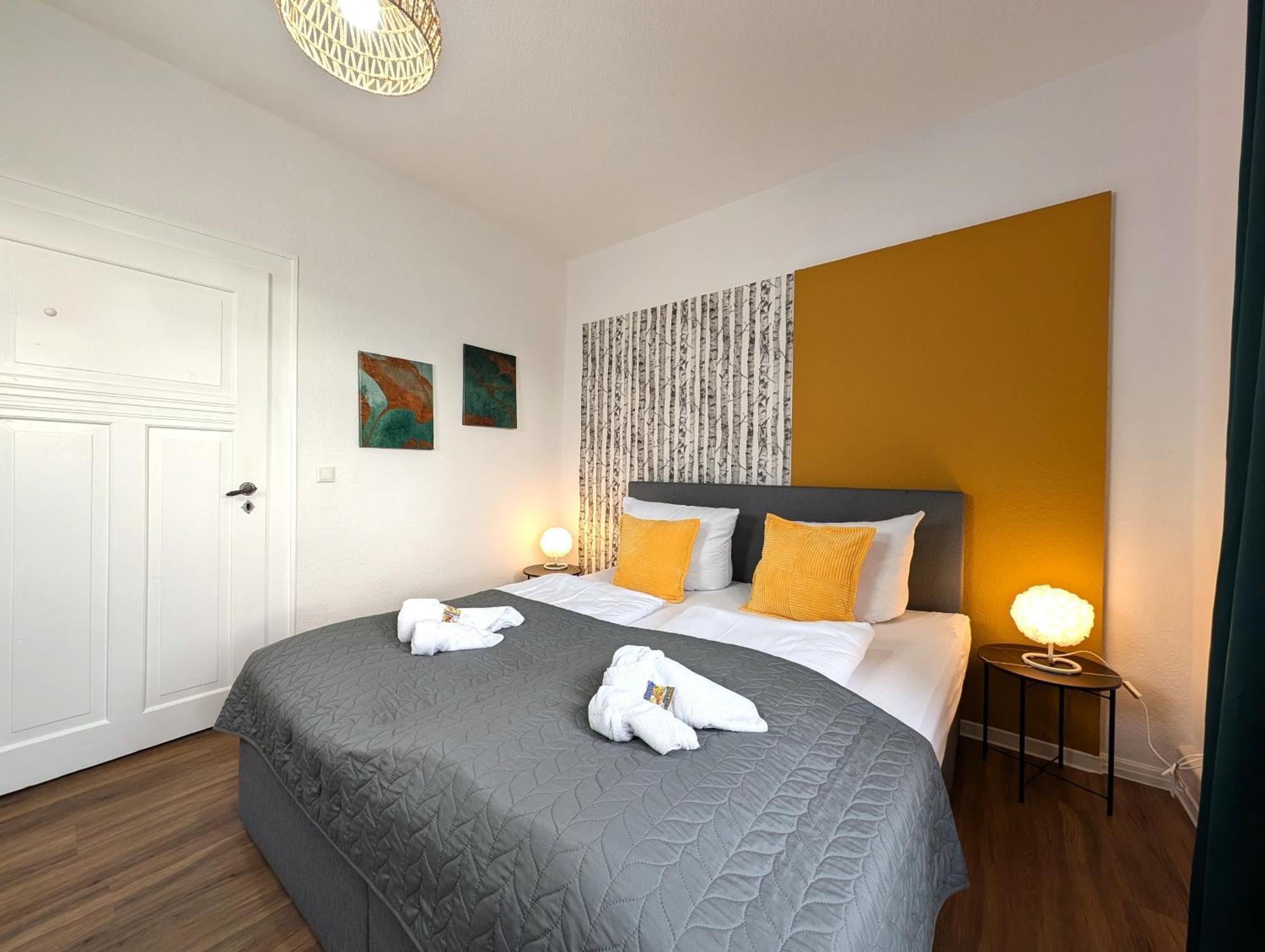 Bohnapartments - Topfmarkt Xxl Suiten - Neu In Top Zentrumslage, Vollausstattung, Wlan, Parkplaetze Илменау Екстериор снимка