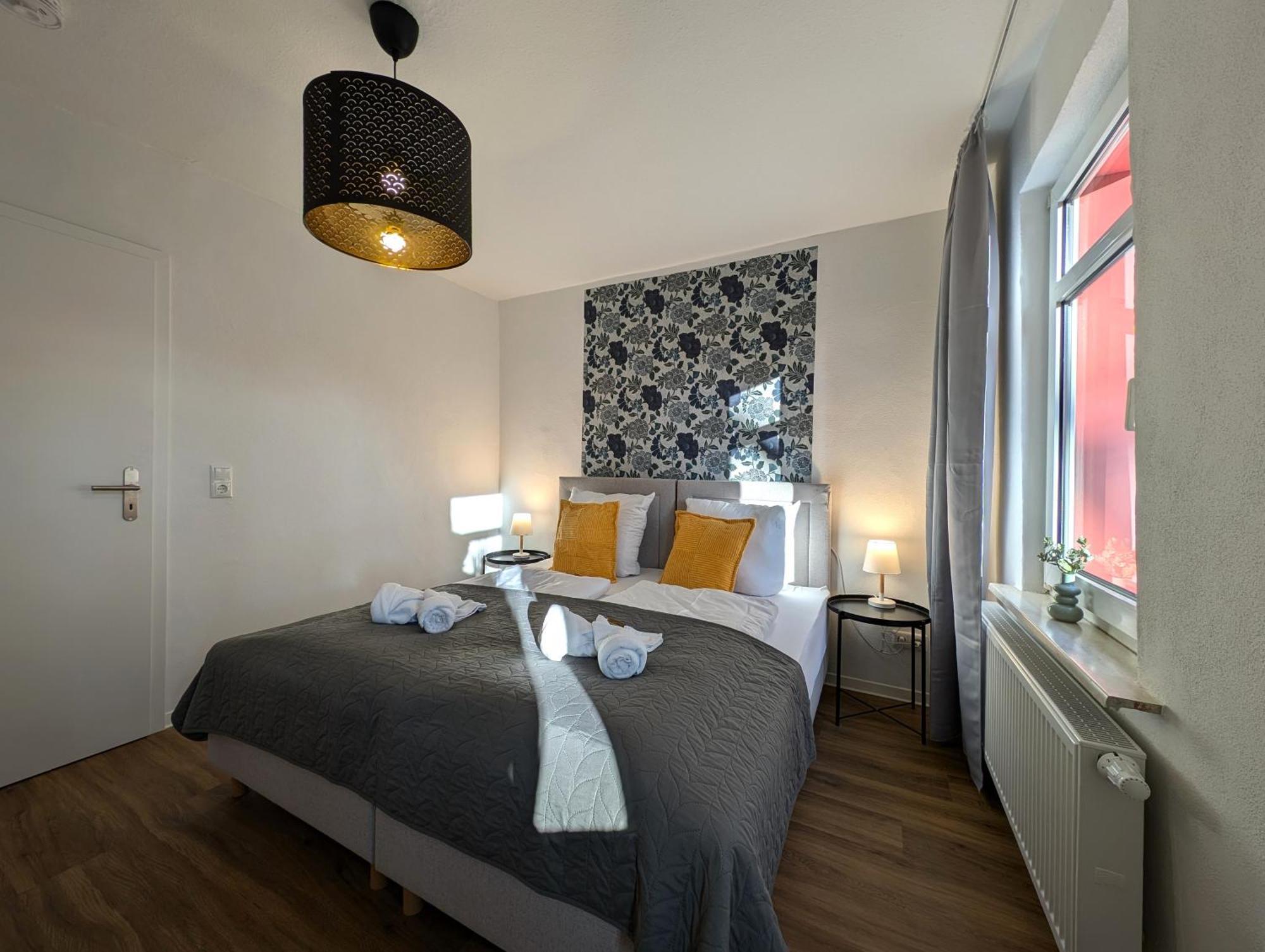 Bohnapartments - Topfmarkt Xxl Suiten - Neu In Top Zentrumslage, Vollausstattung, Wlan, Parkplaetze Илменау Екстериор снимка
