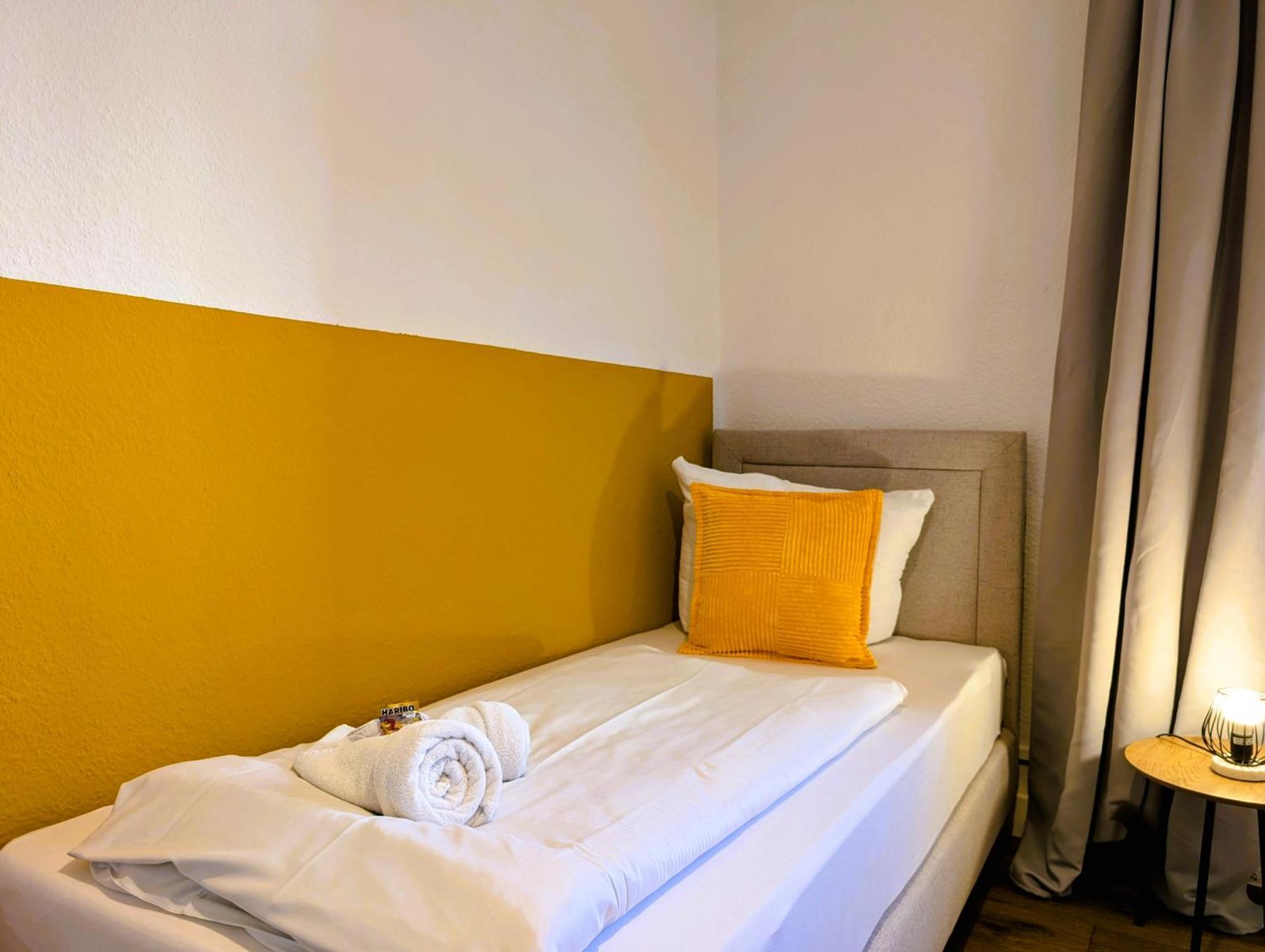 Bohnapartments - Topfmarkt Xxl Suiten - Neu In Top Zentrumslage, Vollausstattung, Wlan, Parkplaetze Илменау Екстериор снимка