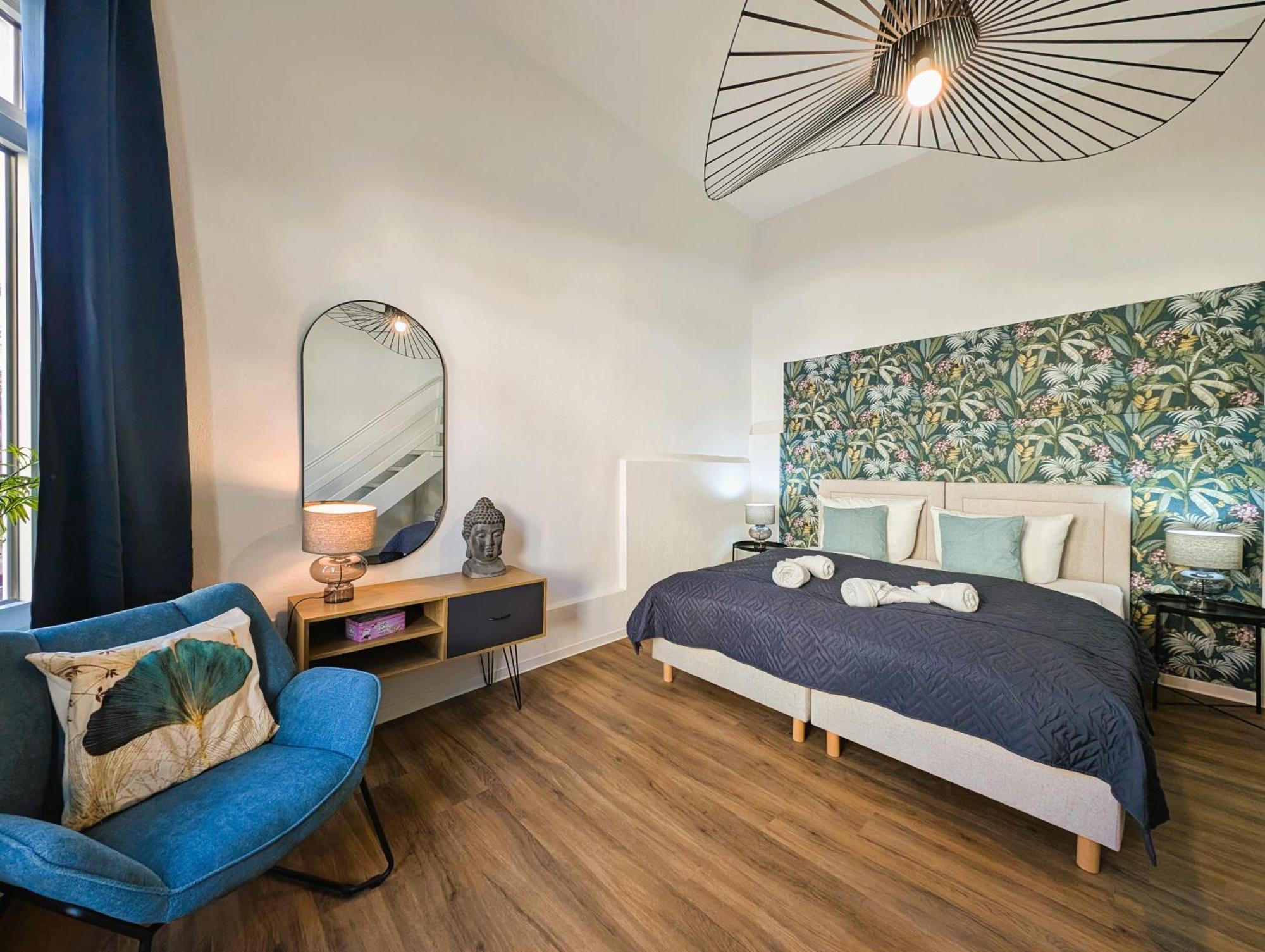 Bohnapartments - Topfmarkt Xxl Suiten - Neu In Top Zentrumslage, Vollausstattung, Wlan, Parkplaetze Илменау Екстериор снимка