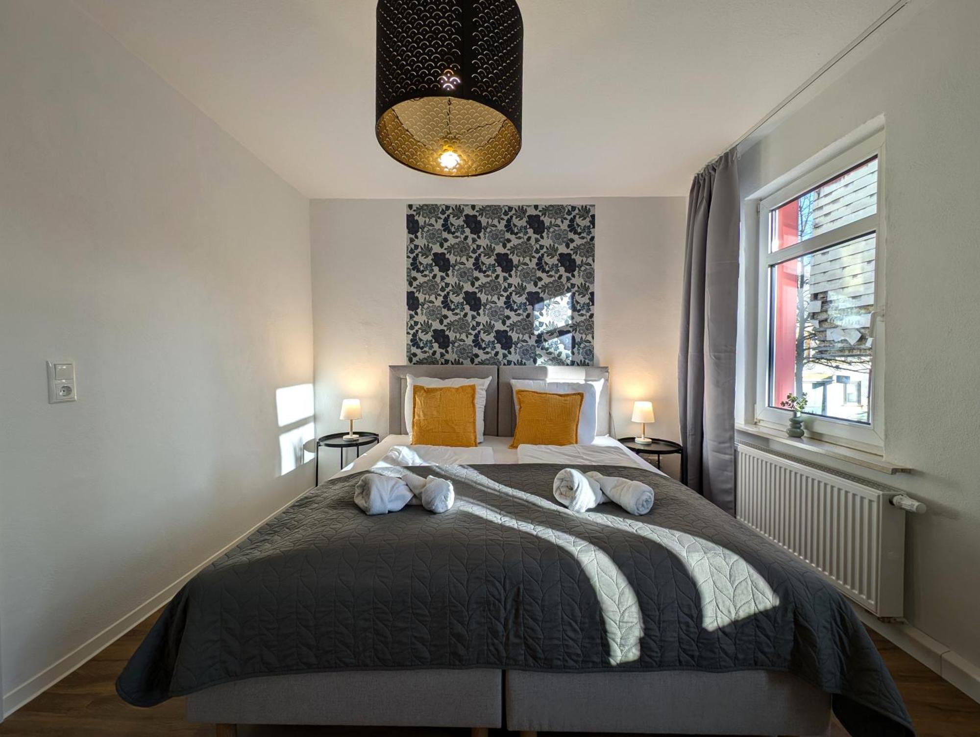 Bohnapartments - Topfmarkt Xxl Suiten - Neu In Top Zentrumslage, Vollausstattung, Wlan, Parkplaetze Илменау Екстериор снимка
